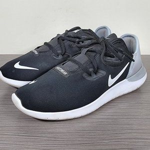 Nike Hakata Sneaker, Black & White, Womens Size 7